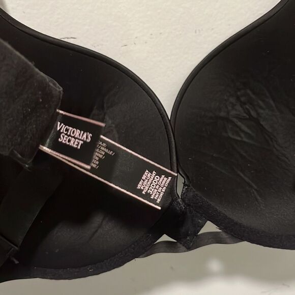 Gently Used Ladies Victoria Secret Push Up bra. - Picture 6 of 6